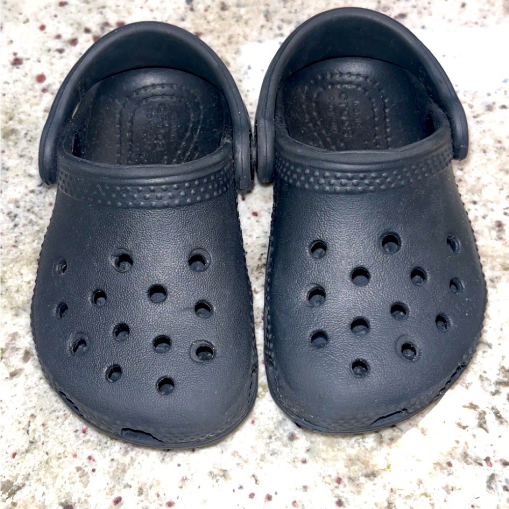 toddler crocs